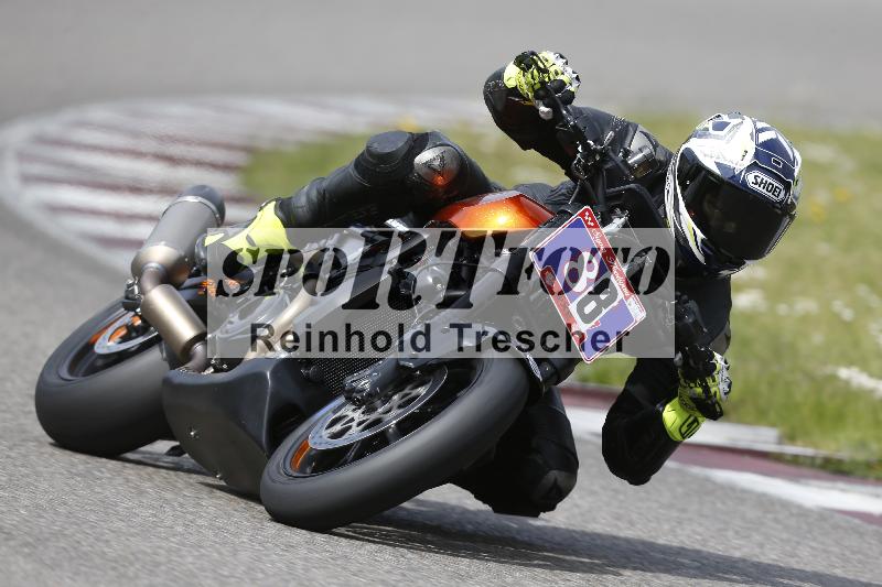 /10 20.04.2026  Pluess Moto Sport ADR/Freies Fahren/88-1